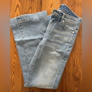 7 For All Mankind Jeans 27 x 32.5
(Almost Brand New Dojo Ventana)